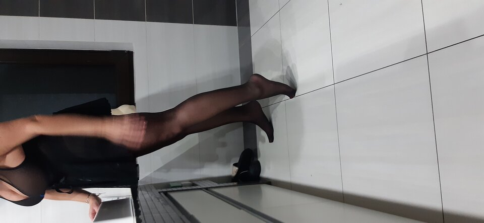 20221119_230305.jpg - cuckold19