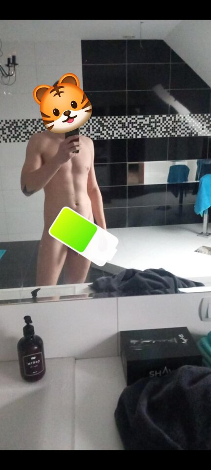 Screenshot_20260215_105313_Gallery.jpg - Normal_boy_90