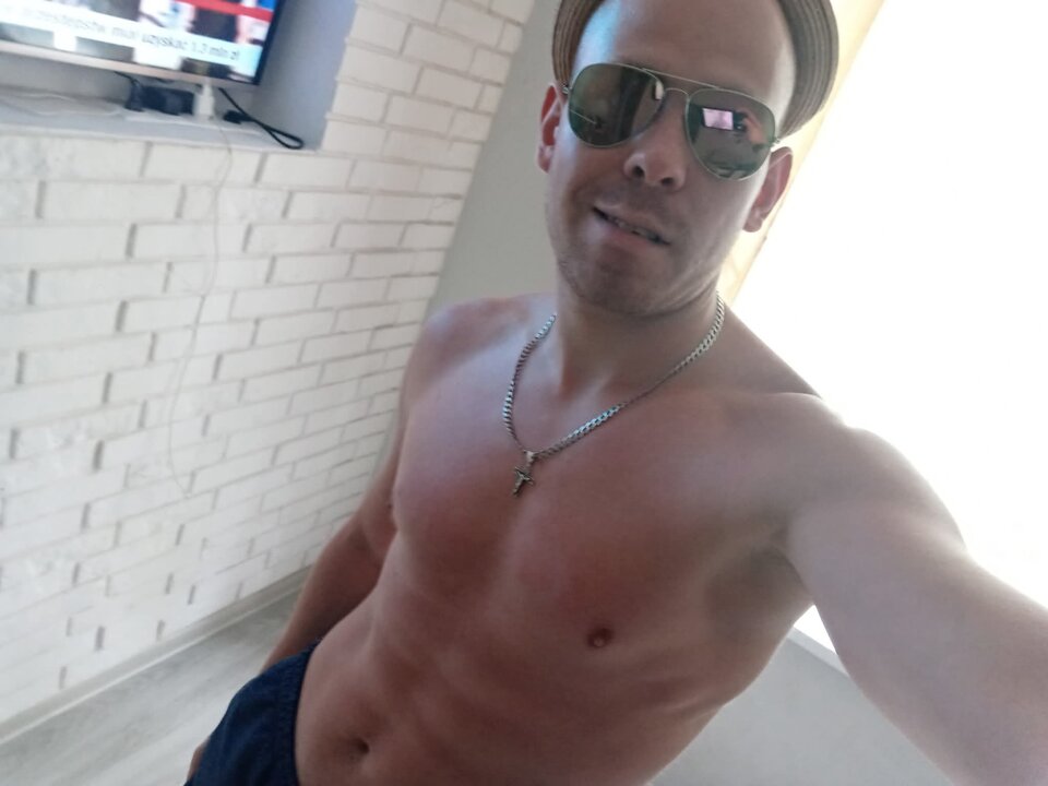 88530d3f-0704-447b-b38d-0d426be9350d-1_all_763.jpg - Perldropedro123345678