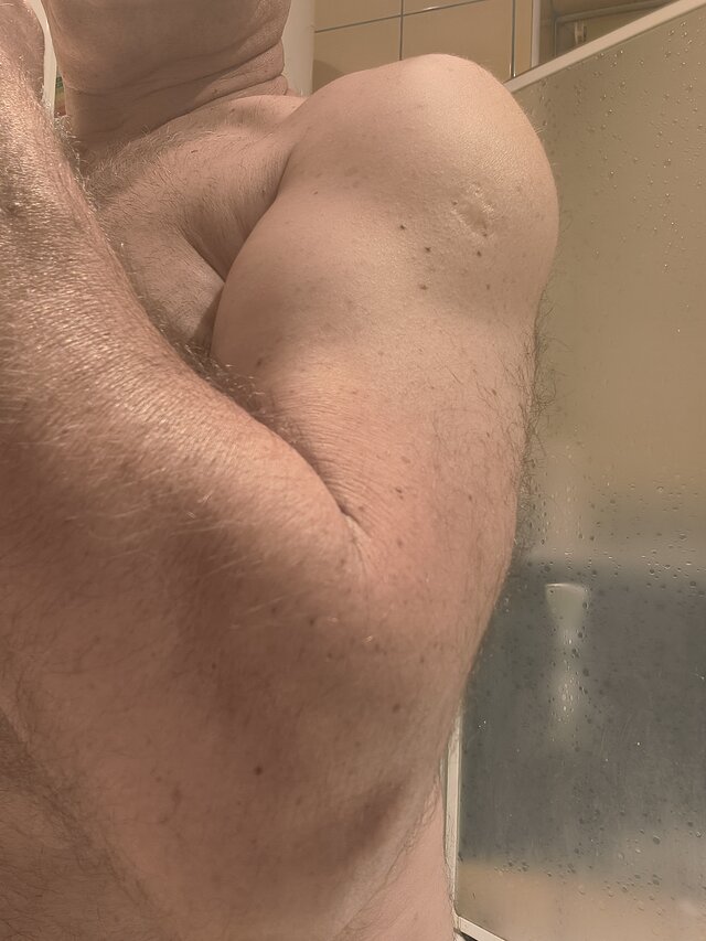 LuxuryMassageMan