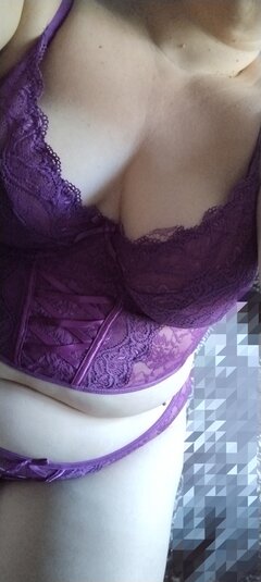 😈