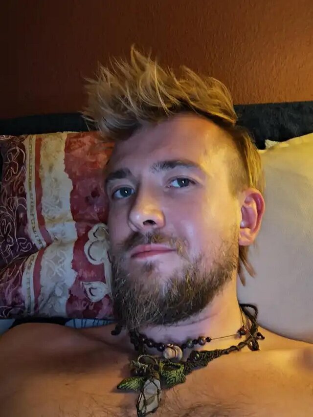 Naughty_sniffer