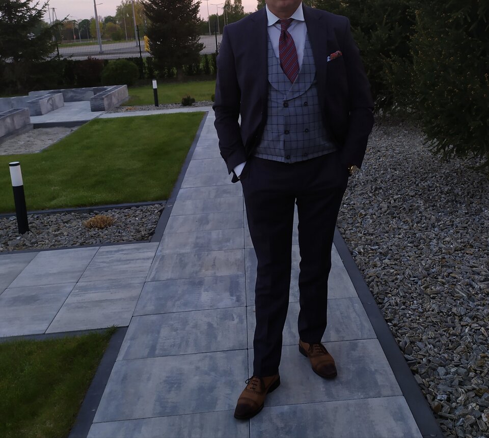11391.jpg - Elegant_man