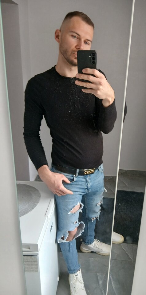 1000013035.jpg - Tom905