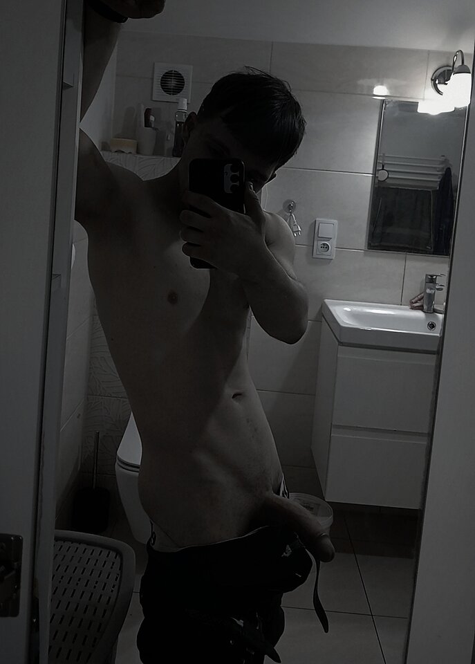 1000005162.jpg - mil00321