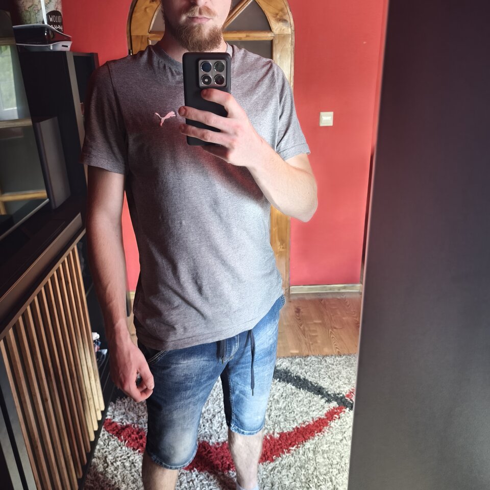 1000001725.jpg - Mooogy