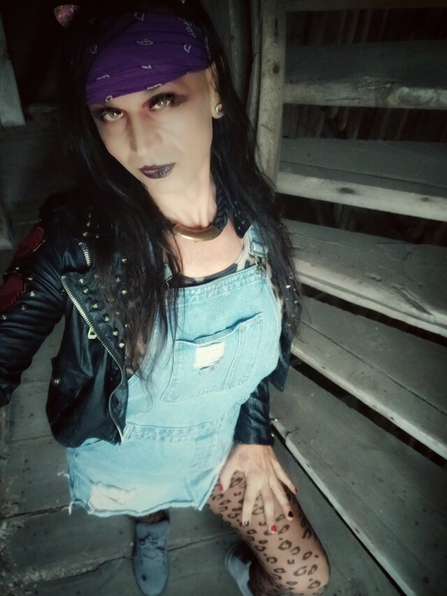 HARDCORELLA69