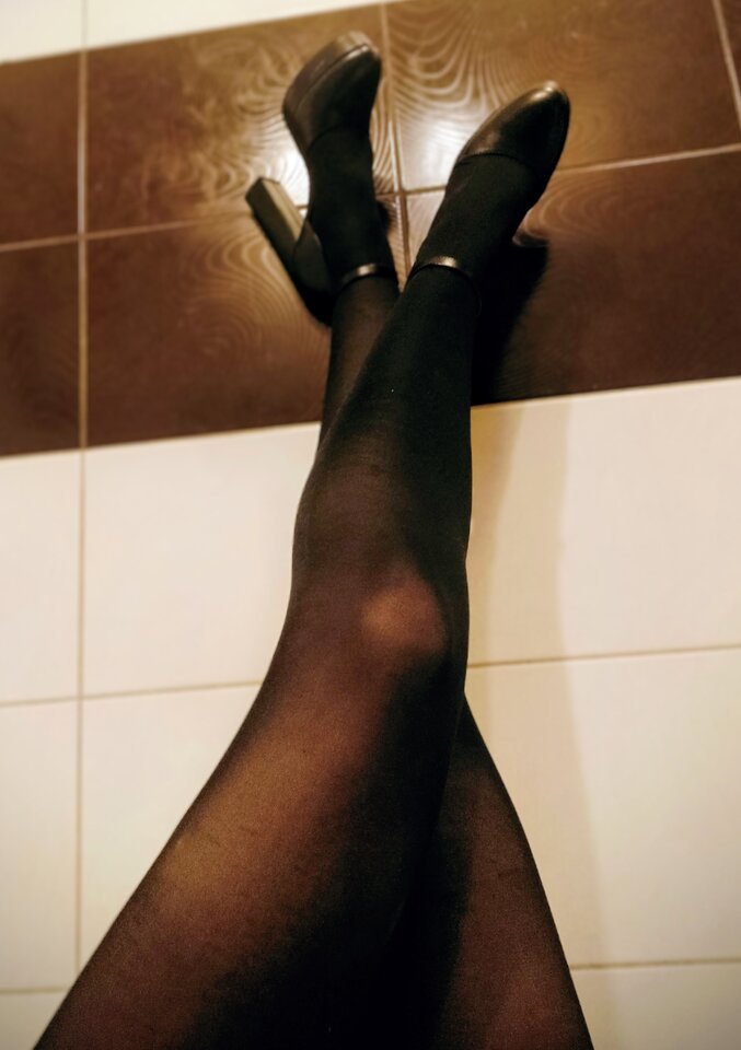 f4a0a66f-c4f6-4381-8625-f52563e6c2c2-1_all_4376.jpg - Malenka751215c