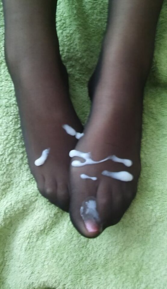 1000047305.jpg - Nylonfoot1