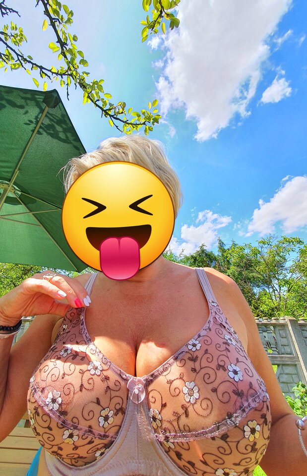 1000109628.jpg - Mamamilfamatorka