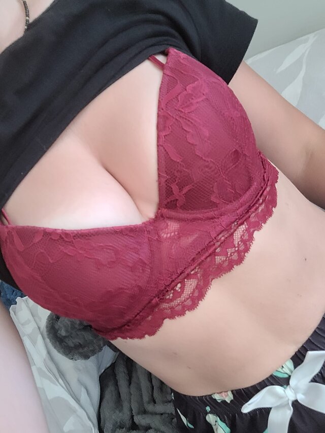 Hot_MoniaiOn